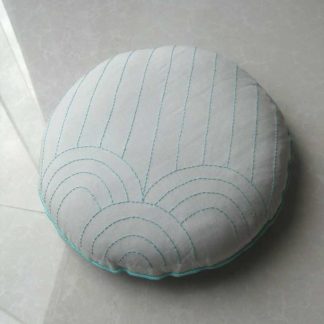 Gối tơ tằm thêu tay